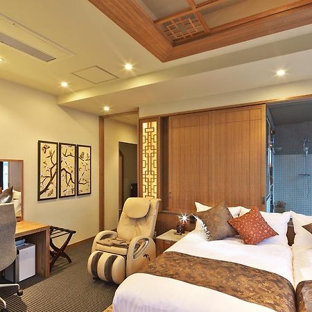 Hotel Coco Grand Takaszaki Kültér fotó