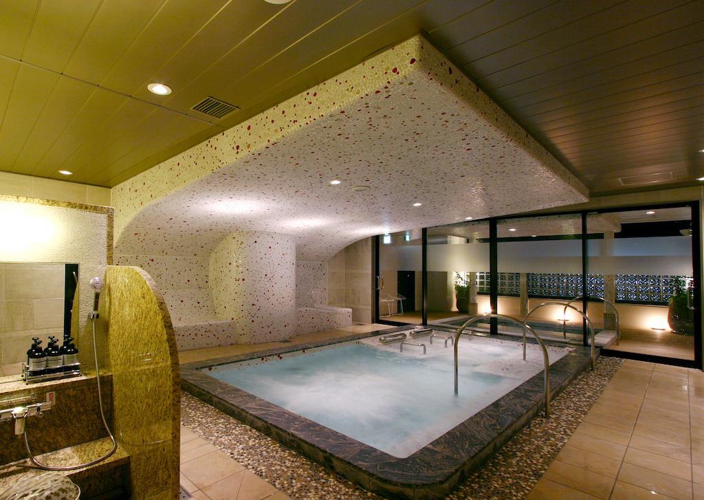 Hotel Coco Grand Takaszaki Kültér fotó