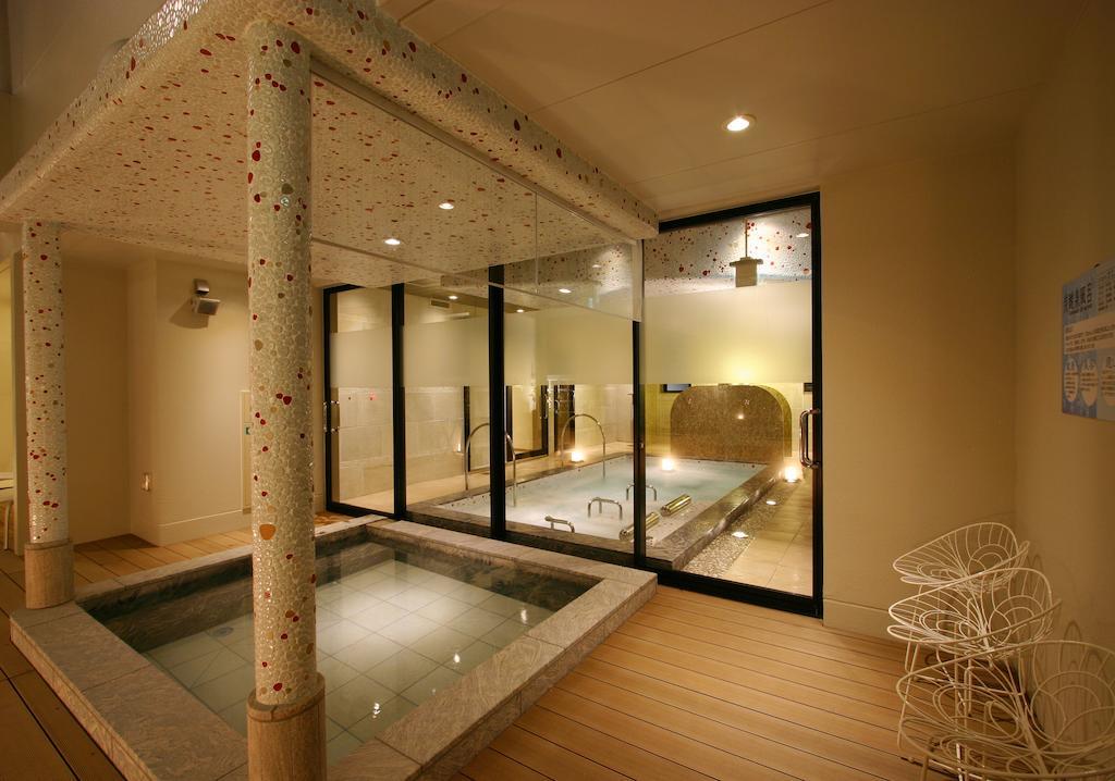 Hotel Coco Grand Takaszaki Kültér fotó