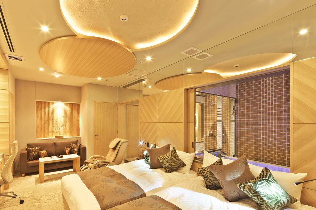Hotel Coco Grand Takaszaki Kültér fotó