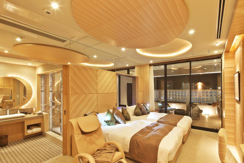 Hotel Coco Grand Takaszaki Kültér fotó