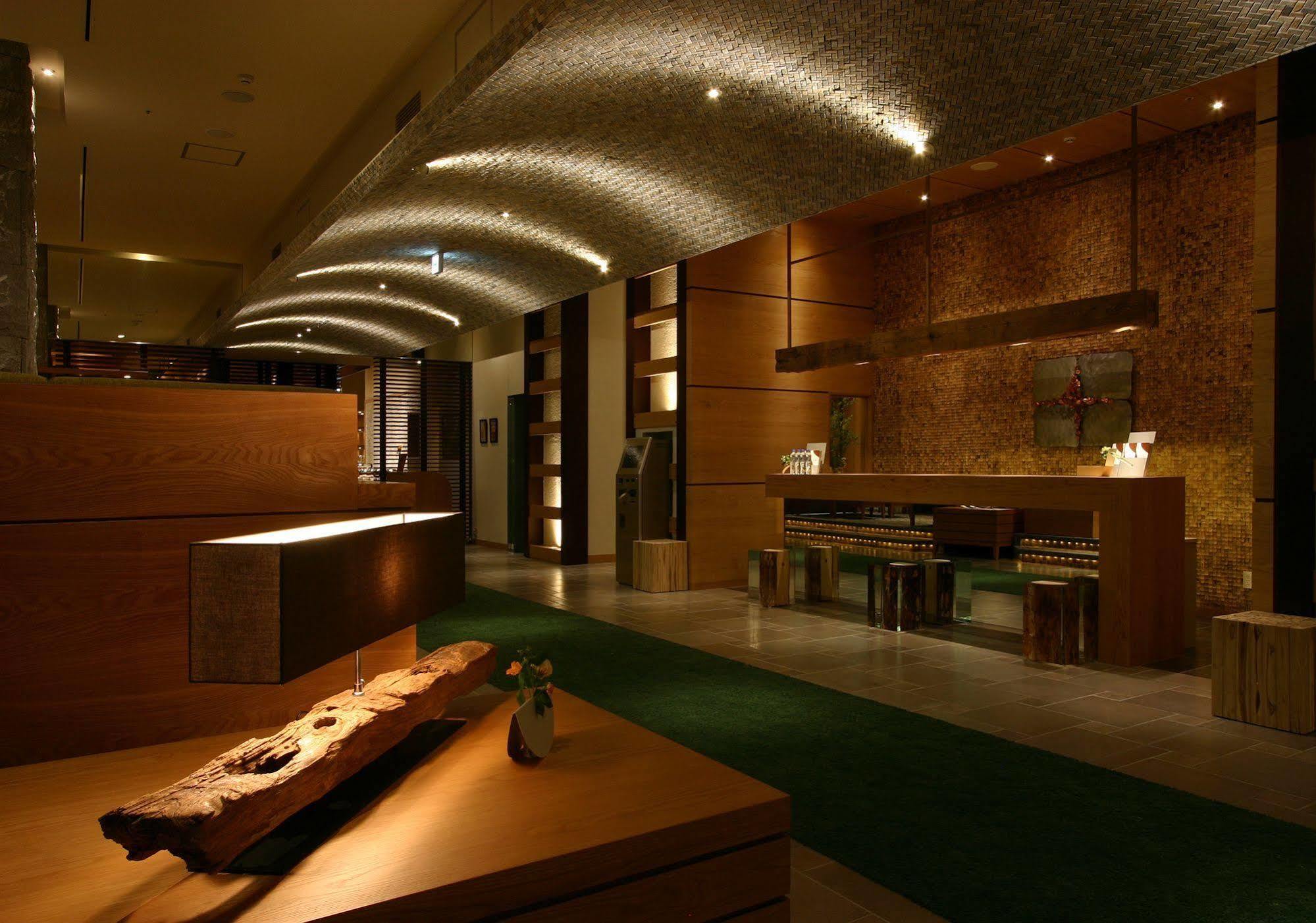 Hotel Coco Grand Takaszaki Kültér fotó