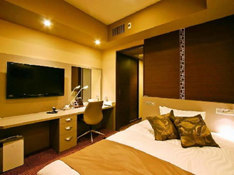 Hotel Coco Grand Takaszaki Kültér fotó