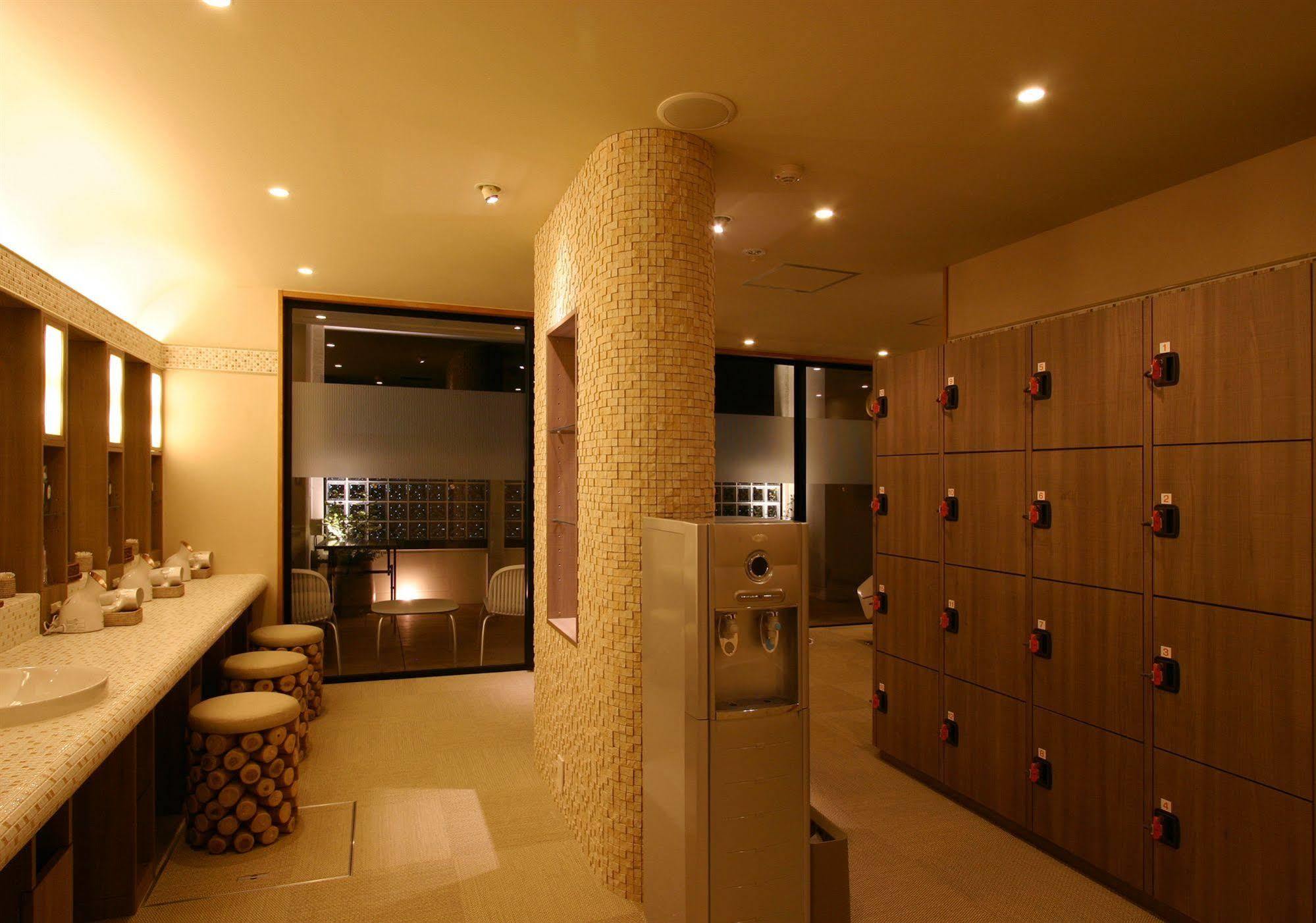 Hotel Coco Grand Takaszaki Kültér fotó